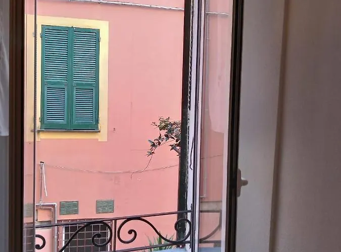 Dume Cosy - - Near The With A.c. דירה